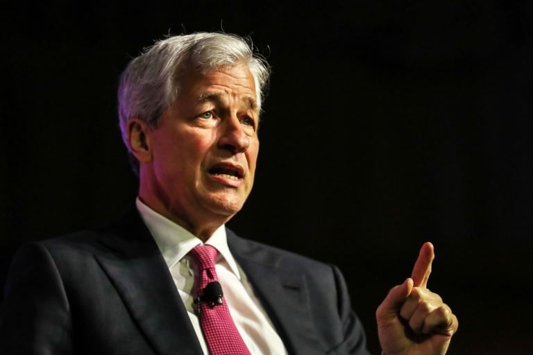 Dimon calls for Stimulus Package as Cases Rise