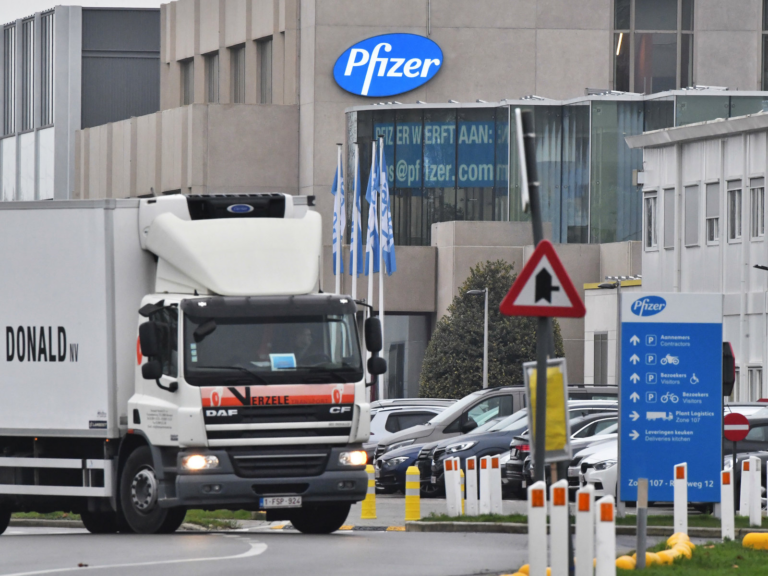 UK Approves Pfizer Vaccine