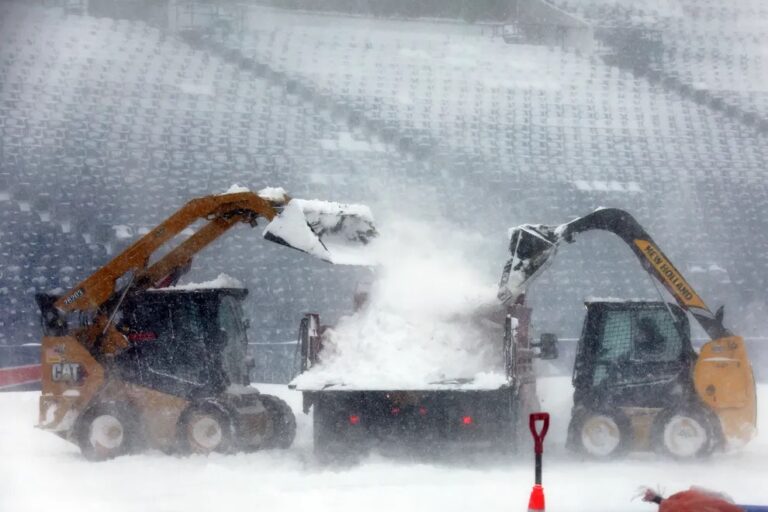 Severe Snowstorms Sweep Across New York State