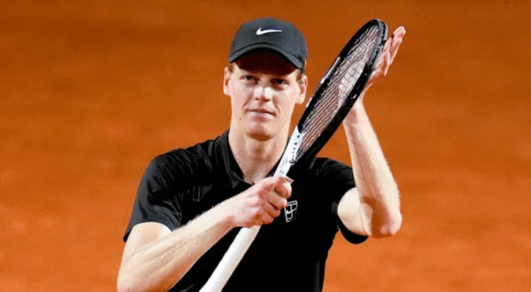 Tennis World Number 1 Returns 