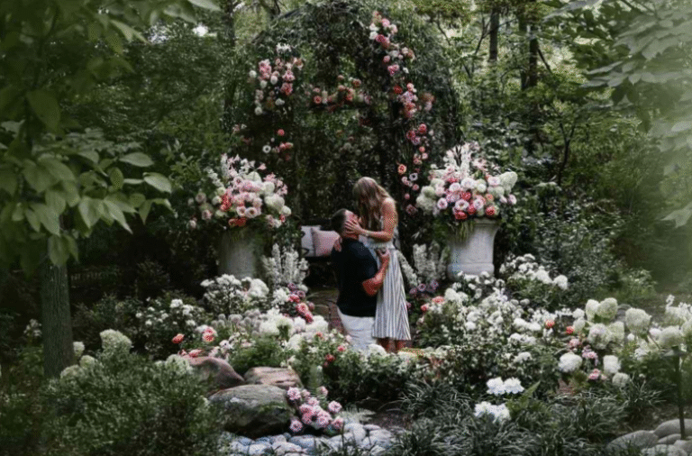 Taylor Swift Is Engaged… And It Ain’t No Paper Ring!